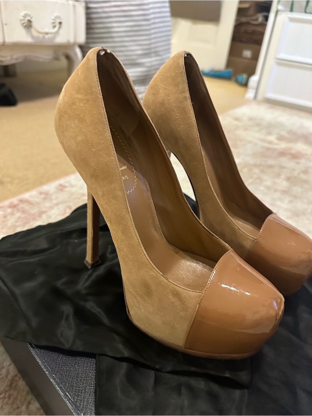 Yves Saint Laurent Tan Suede Pumps with Patent Nude Toe